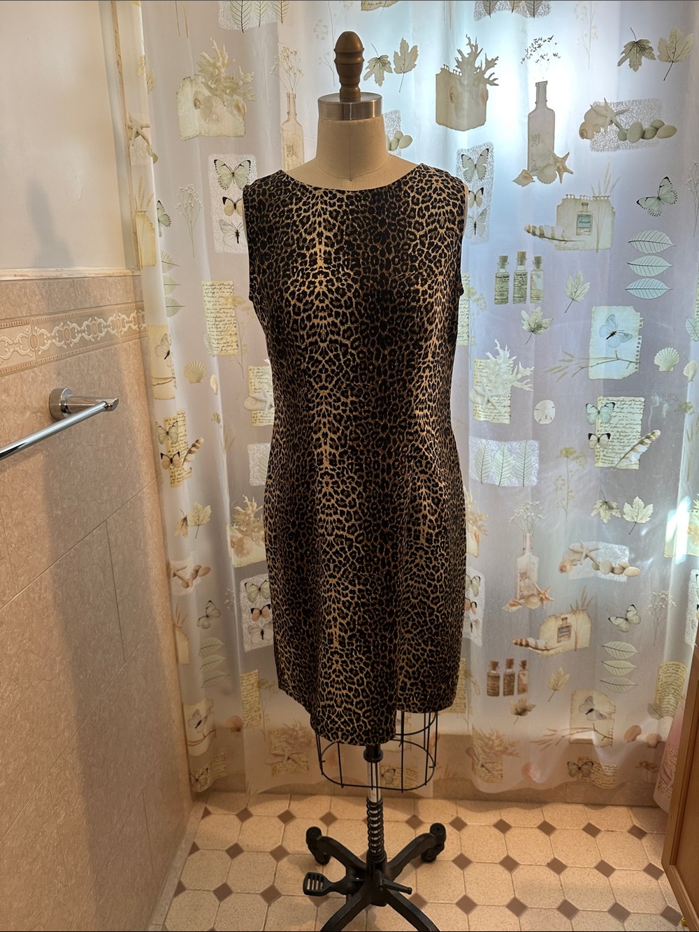 🌺🌺 Betsy’s Things Sleeveless Leopard-Print Mini Dress in Brown/Black